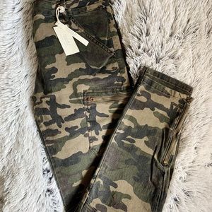 NWT Camo Skinny Jeans